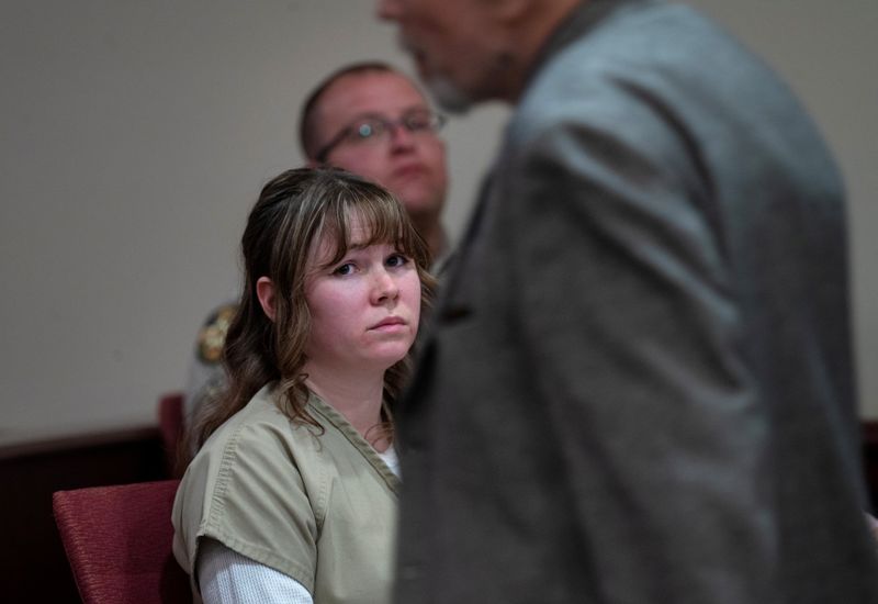© Reuters. Hannah Gutierrez-Reed, the former armorer at the movie Rust, watches her father Thell Reed leave the podium after he asked the judge not to impose prison time on his daughter, during her sentencing hearing at First District Court, in Santa Fe, New Mexico, U.S., April 15, 2024. Eddie Moore/Pool via REUTERS