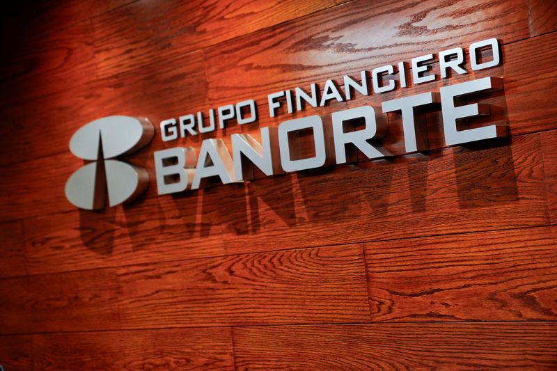 &copy; Reuters. FOTO DE ARCHIVO: El logo de Grupo Financiero Banorte se muestra en su sede en Ciudad de México, México, 16 de enero de 2024. REUTERS/Toya Sarno Jordania
