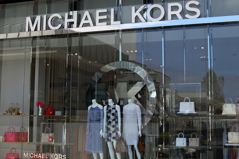 &copy; Reuters. FILE PHOTO: A Michael Kors Holdings Limited retail store is shown in La Jolla, California, U.S., May 17, 2017. REUTERS/Mike Blake/File Photo