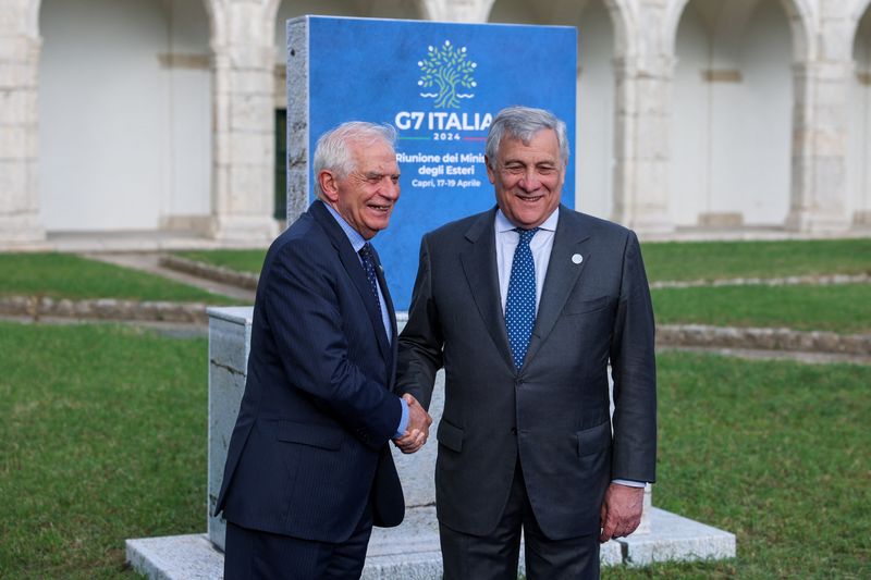 © Reuters. Chefe de política externa da UE, Josep Borrel, é recebido pelo ministro do Exterior iraliano, Antonio Tajani, para encontro do G7 em Capri
17/04/2024
REUTERS/Claudia Greco