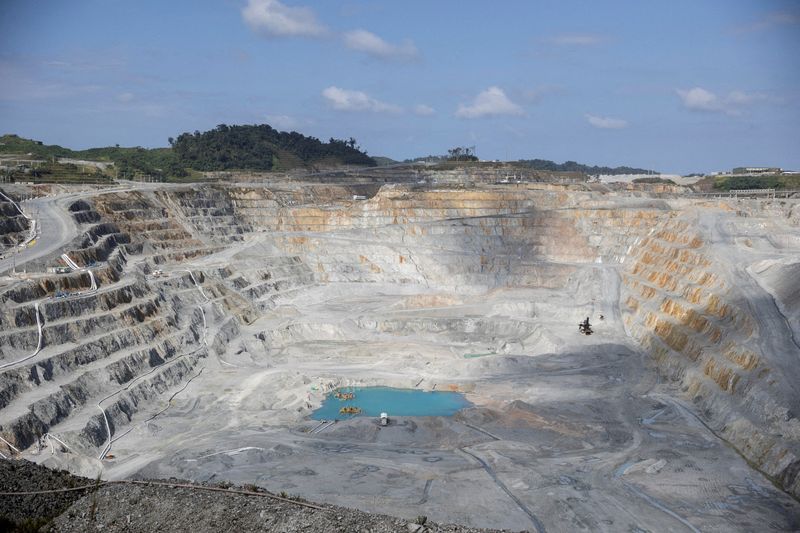 &copy; Reuters. FOTO DE ARCHIVO: Una vista de la mina Cobre Panamá de la canadiense First Quantum Minerals, una de las minas de cobre a cielo abierto más grandes del mundo, durante una gira de prensa, en Donoso, Panamá. 11 de enero de 2024. REUTERS/Tarina Rodriguez/Ar