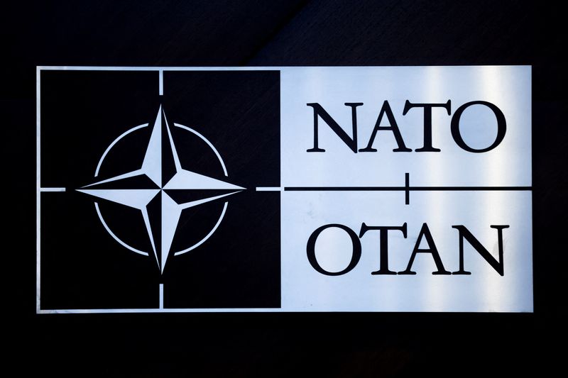 &copy; Reuters. Le logo de l'OTAN. /Photo prise le 15 février 2024/REUTERS/Johanna Geron