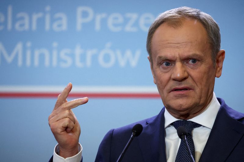 &copy; Reuters. FILE PHOTO: Polish Prime Minister Donald Tusk gestures during a press conference with Danish Prime Minister Mette Frederiksen in Warsaw, Poland, April 15, 2024. REUTERS/Kacper Pempel/File Photo