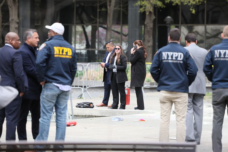&copy; Reuters. Agentes respondem a incidente do lado de fora do tribunal de Nova York
 19/4/2024    REUTERS/Brendan McDermid