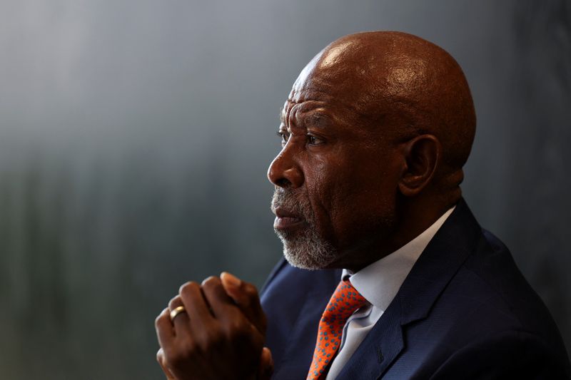 &copy; Reuters. FILE PHOTO: Governor of the South African Reserve Bank, Lesetja Kganyago, looks on during an interview with Reuters in Centurion, South Africa April 3, 2024 REUTERS/James Oatway/File Photo