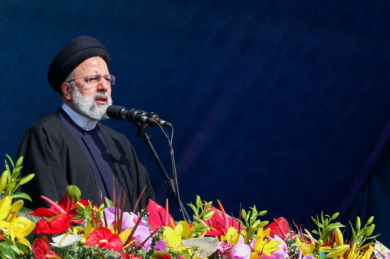 &copy; Reuters. الرئيس الإيراني إبراهيم رئيسي يلقي كلمة خلال الذكرى الخامسة والأربعين للثورة الإسلامية في طهران يوم 11 فبراير شباط 2024. حصلت رويترز على الصور