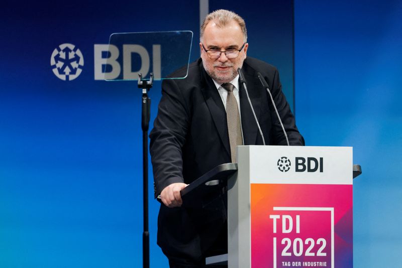 &copy; Reuters. FILE PHOTO: BDI-President Siegfried Russwurm speaks during the annual meeting of Federation of German Industries (BDI), in Berlin, Germany June 21, 2022. REUTERS/Michele Tantussi/File Photo