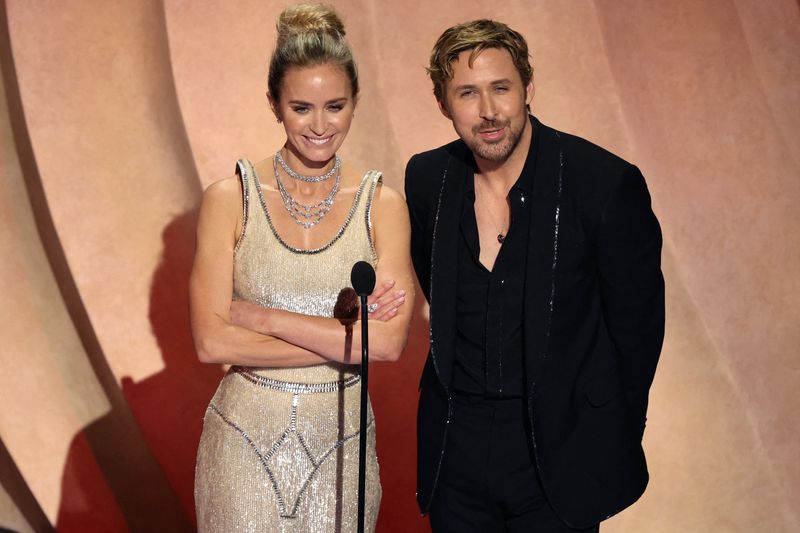 &copy; Reuters. Ryan Gosling e Emily Blunt na 96ª edição do Oscar em Hollywood, Los Angeles, Califórnia, EUA
10/03/2024
REUTERS/Mike Blake