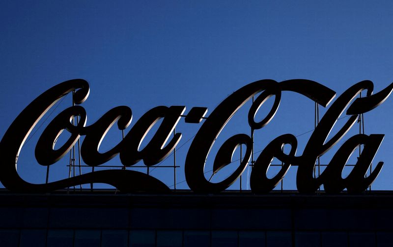 &copy; Reuters. FILE PHOTO: A Coca Cola logo is pictured in Brussels, Belgium March 4, 2024. REUTERS/Yves Herman/File Photo
