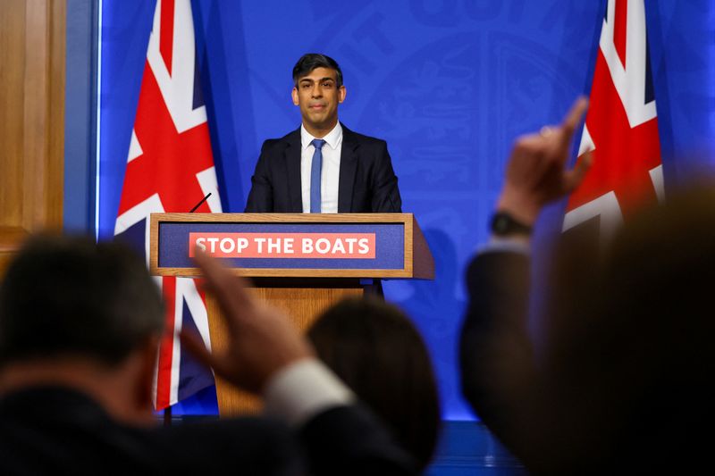 © Reuters. British Prime Minister Rishi Sunak attends a press conference at Downing Street in London, Britain, April 22, 2024. REUTERS/Toby Melville/Pool/File Photo