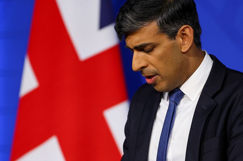 &copy; Reuters. FILE PHOTO: British Prime Minister Rishi Sunak attends a press conference at Downing Street in London, Britain, April 22, 2024. REUTERS/Toby Melville/Pool/File Photo