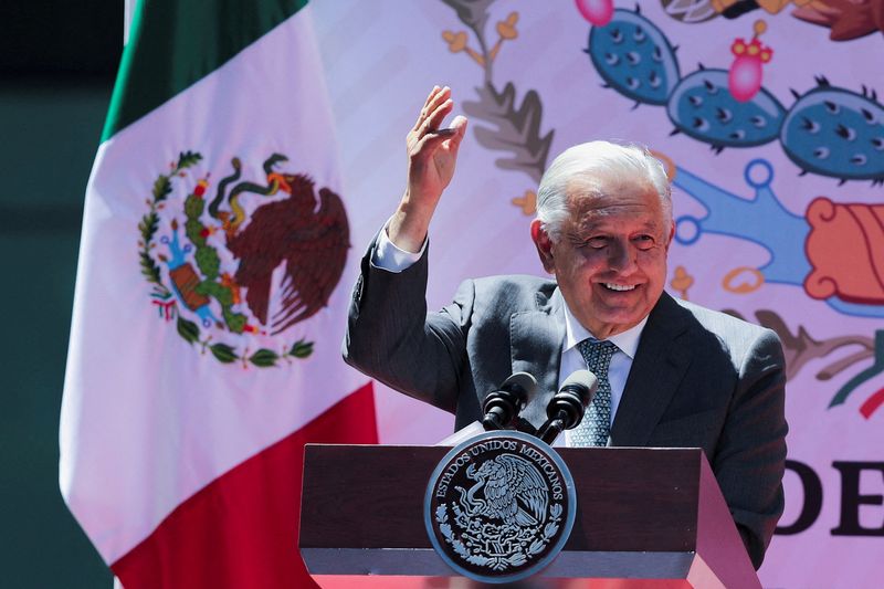 &copy; Reuters. FILE PHOTO: Mexico's President Andres Manuel Lopez Obrador gestures during an event to mark the 86th anniversary of the expropriation of foreign oil firms, at PEMEX headquarters in Mexico City, Mexico. March 18, 2024. REUTERS/Raquel Cunha/File Photo