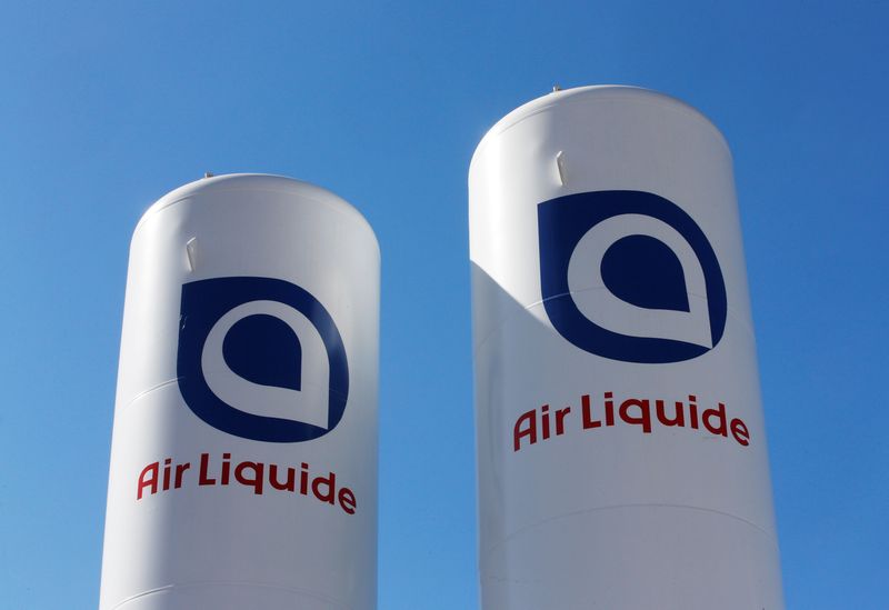 &copy; Reuters. Des logos Air Liquide. /Photo prise le 22 mars 2019/REUTERS/Jean-Paul Pélissier