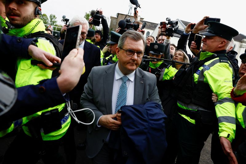 &copy; Reuters. Jeffrey Donaldson, former leader of the Democratic Unionist Party (DUP) charged with historical sex offences, arrives at the Newry Magistrates Court, in Newry, Northern Ireland, April 24, 2024. REUTERS/Clodagh Kilcoyne