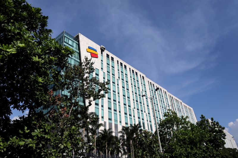 &copy; Reuters. The facade of the Colombian bank, Bancolombia, is seen in Medellin, Colombia May 29, 2019. Picture taken May 29, 2019. REUTERS/Luisa Gonzalez/ File photo