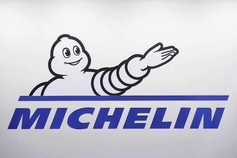 &copy; Reuters. Photo du logo de Michelin lors du 54e Salon international de l'aéronautique et de l'espace à l'aéroport du Bourget, près de Paris, en France. /Photo prise le 22 juin 2023/REUTERS/Benoit Tessier