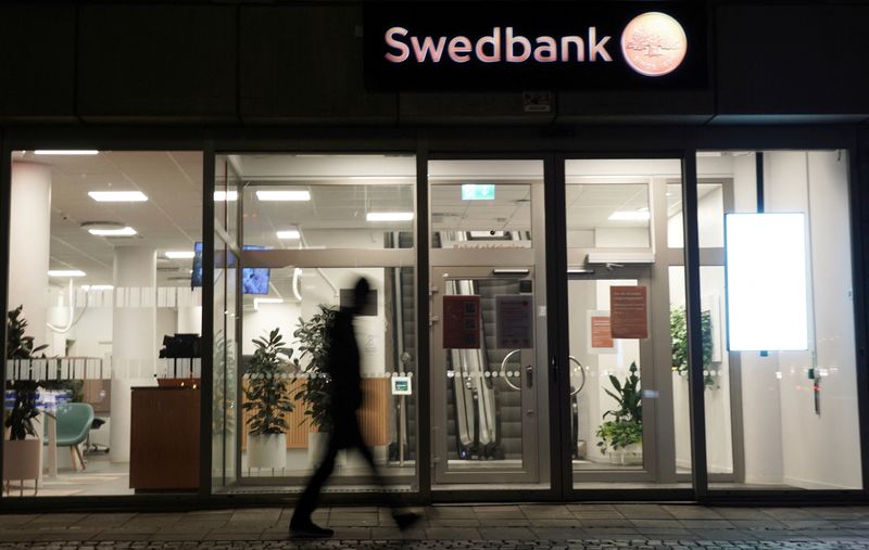 &copy; Reuters. FILE PHOTO: A view of a branch of Swedbank in central Malmo, Sweden, January 23, 2024. REUTERS/Tom Little/File Photo