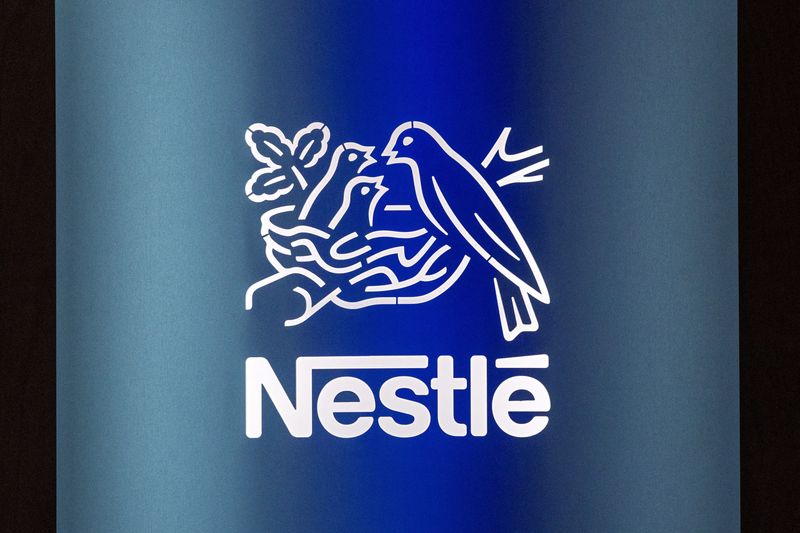 &copy; Reuters. Le logo Nestlé. /Photo prise le 18 avril 2024/REUTERS/Denis Balibouse