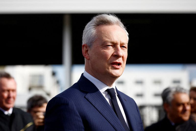 &copy; Reuters. FILE PHOTO: French Minister for Economy, Finance, Industry and Digital Security Bruno Le Maire arrives for a visit at the Renault Sandouville car factory, near Le Havre, France, March 29, 2024. REUTERS/Sarah Meyssonnier/File Photo