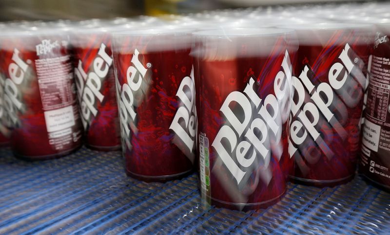 &copy; Reuters. Aluminium Dr Pepper cans leave the production line at Ball Corporation, Wakefield, Britain, October 18, 2019. REUTERS/Andrew Yates/File Photo