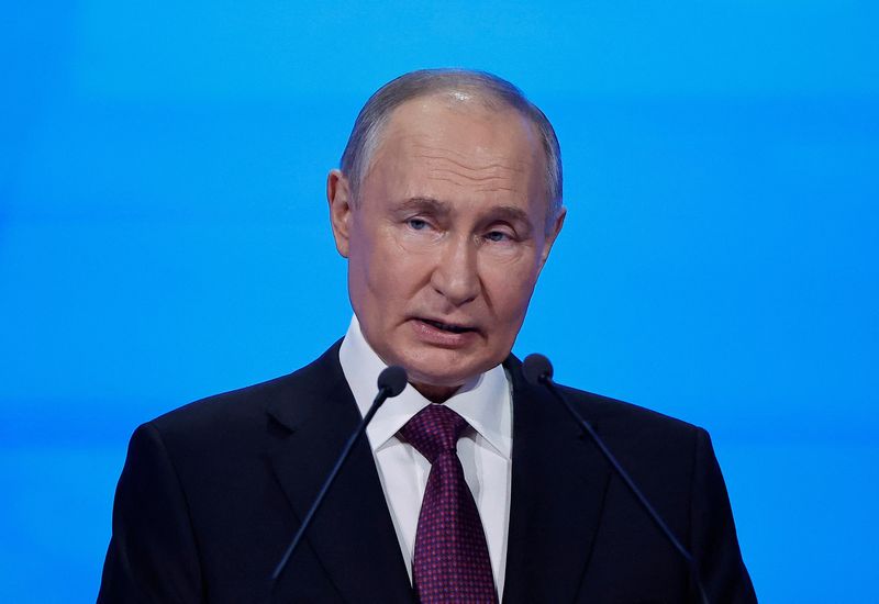&copy; Reuters. Russian President Vladimir Putin speaks at the Congress of the Russian Union of Industrialists and Entrepreneurs in Moscow, Russia April 25, 2024. REUTERS/Evgenia Novozhenina