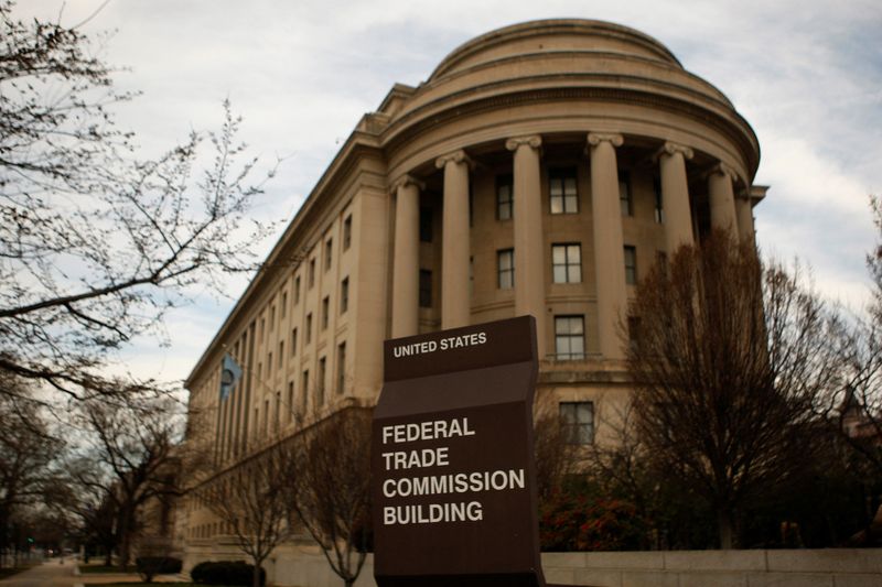 &copy; Reuters. FILE PHOTO: The Federal Trade Commission building is seen in Washington on March 4, 2012. REUTERS/Gary Cameron   (UNITED STATES)/File Photo