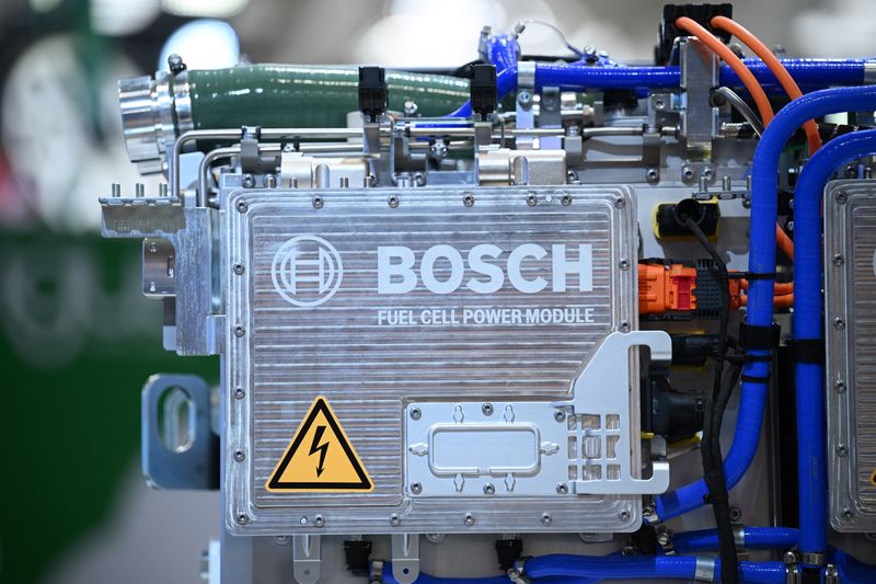 &copy; Reuters. FILE PHOTO: A part of fuel cell power module by Bosch is pictured during a trade fair in Hannover Messe, in Hanover, Germany, April 22, 2024.  REUTERS/Annegret Hilse/File Photo