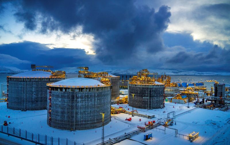 &copy; Reuters. 　ノルウェー石油大手エクイノールの幹部は、液化天然ガス（ＬＮＧ）の取引事業を拡大する計画を明らかにした。ノルウェー・ハンメルフェスト郊外の同社ＬＮＧ施設の資料写真。昨年１