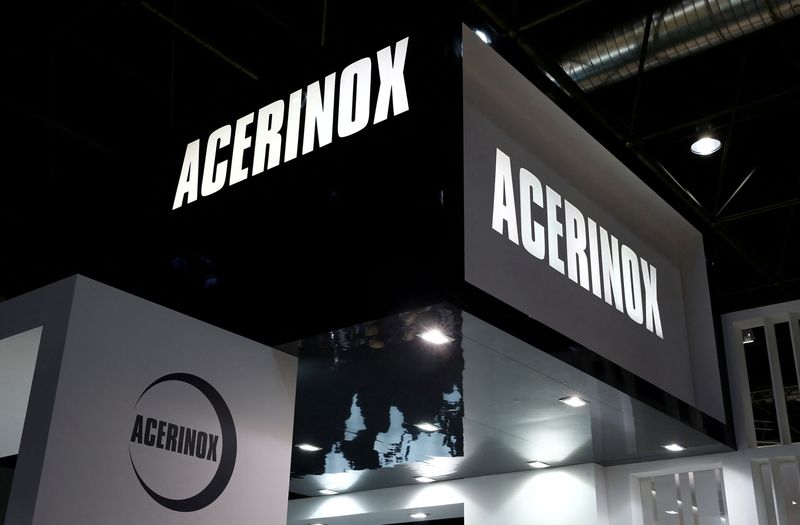 &copy; Reuters. FILE PHOTO: The logo of Spanish stainless steel manufacturer Acerinox is pictured during the "Tube Fair" in Duesseldorf, Germany, April 7, 2016.   REUTERS/Wolfgang Rattay/File Photo
