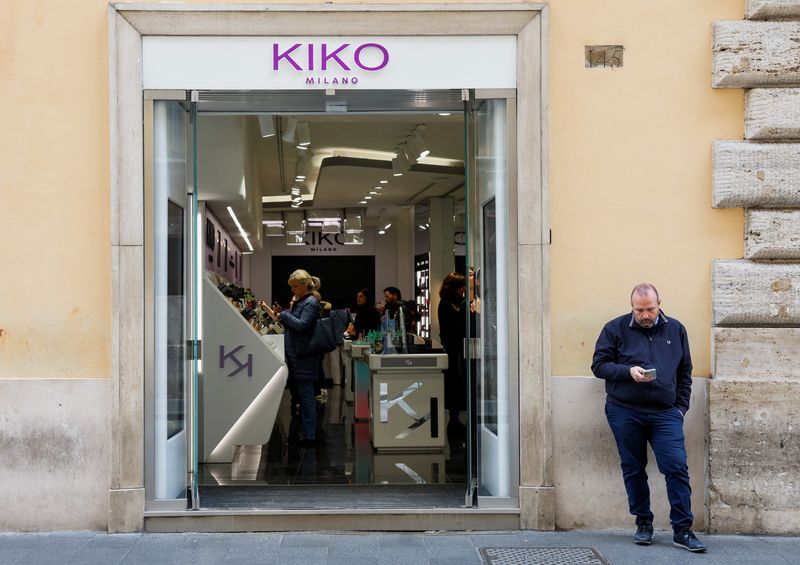 © Reuters. A man stands next to the Kiko Milano store in Rome, Italy, April 26 2024. REUTERS/Remo Casilli/ File photo