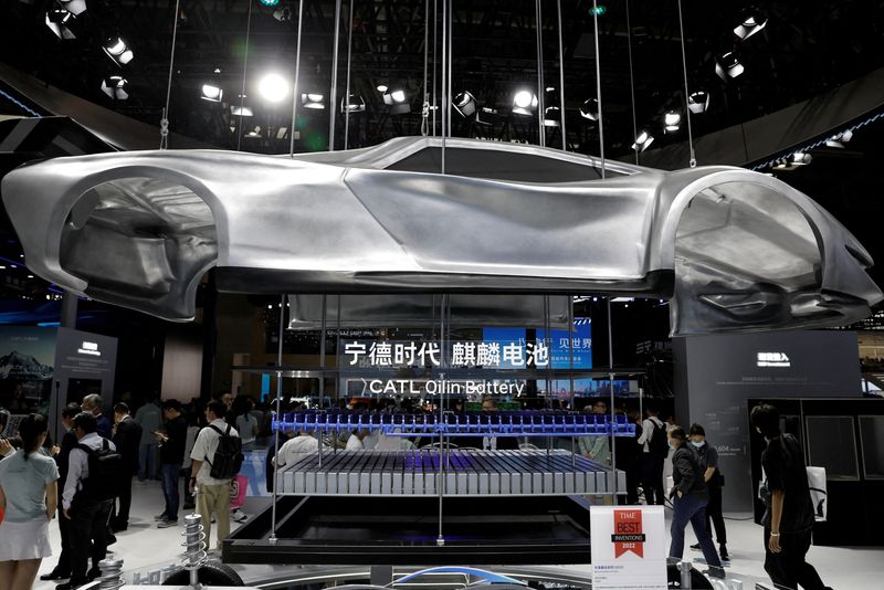 &copy; Reuters. FILE PHOTO: People visit the booth of battery manufacturer CATL, at the Beijing International Automotive Exhibition, or Auto China 2024, in Beijing, China, April 25, 2024. REUTERS/Tingshu Wang/File Photo