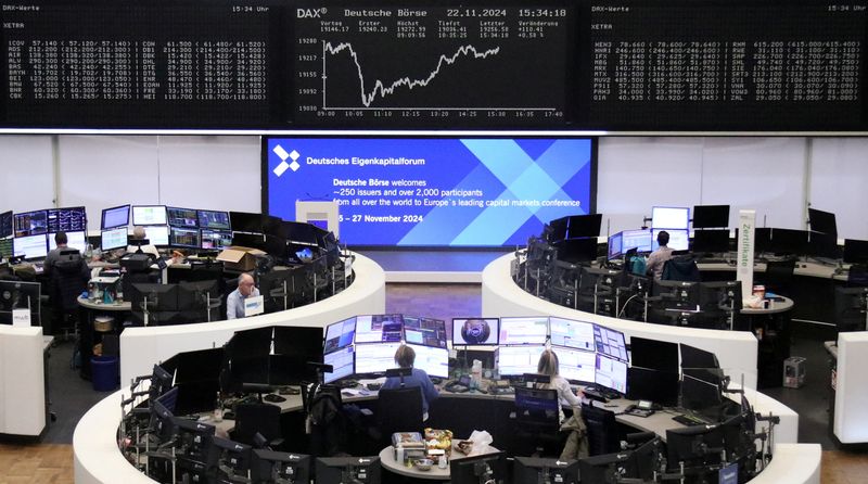 &copy; Reuters. The German share price index DAX graph is pictured at the stock exchange in Frankfurt, Germany, November 22, 2024.  REUTERS/Staff/File Photo