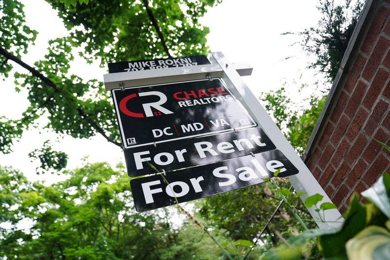 &copy; Reuters. Placa de casa para venda ou aluguel em Washingtonn07/07/2022. REUTERS/Sarah Silbiger/File photo