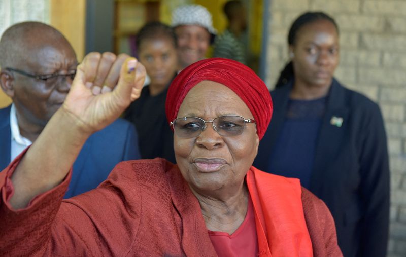 &copy; Reuters. Namibia's Vice President and SWAPO presidential candidate Netumbo Nandi-Ndaitwah gestures after casting her vote in the elections in Windhoek, Namibia, November 27, 2024. REUTERS/Noah Tjijenda REFILE - QUALITY REPEAT