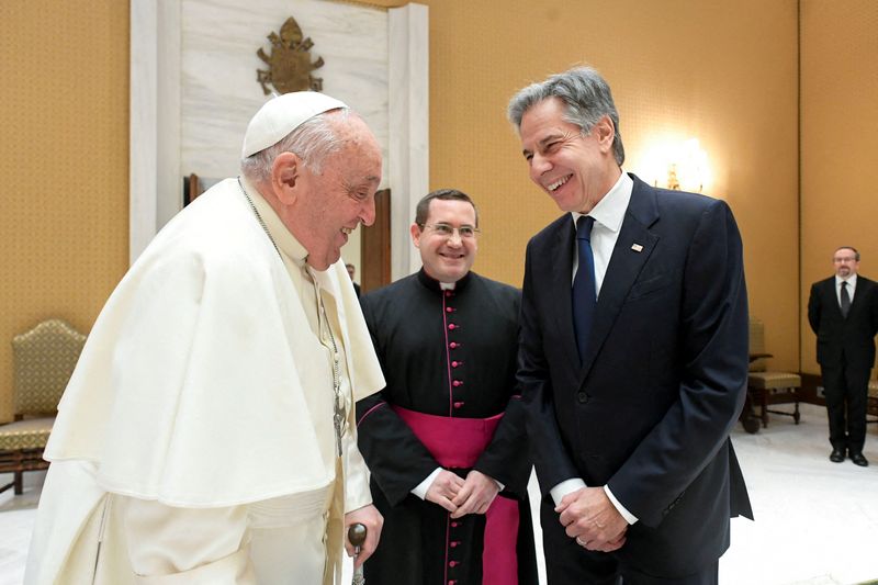 &copy; Reuters. U.S. Secretary of State Antony Blinken meets Pope Francis at the Vatican, November 27, 2024. Vatican Media/­Handout via REUTERS