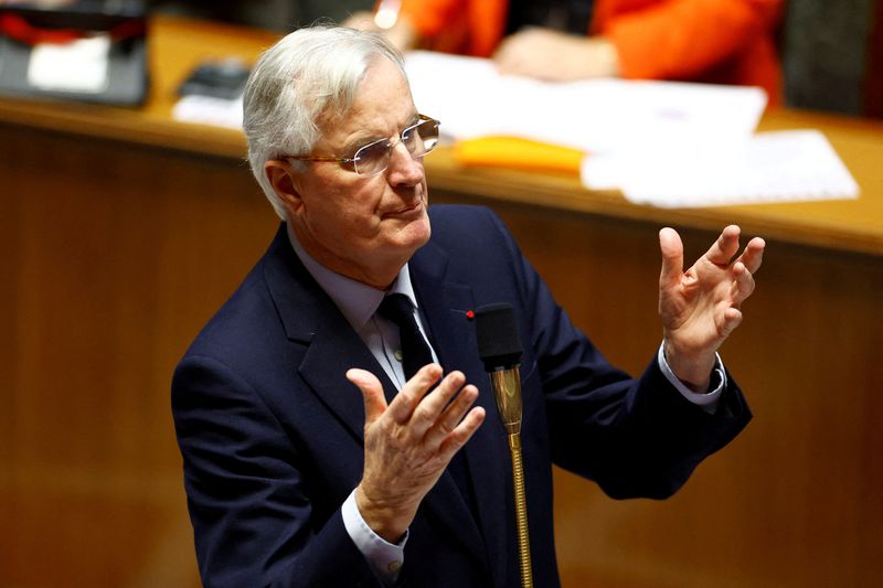 © Reuters. FILE PHOTO: French Prime Minister Michel Barnier speaks during the questions to the government session at the National Assembly in Paris, France, November 26, 2024. REUTERS/Stephanie Lecocq/File Photo