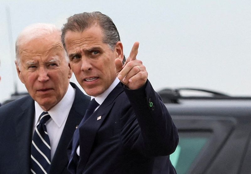 © Reuters. FILE PHOTO: US President Joe Biden is seen with his son Hunter Biden in New Castle, Delaware, US, June 11, 2024. REUTERS/Anna Rose Layden/File Photo