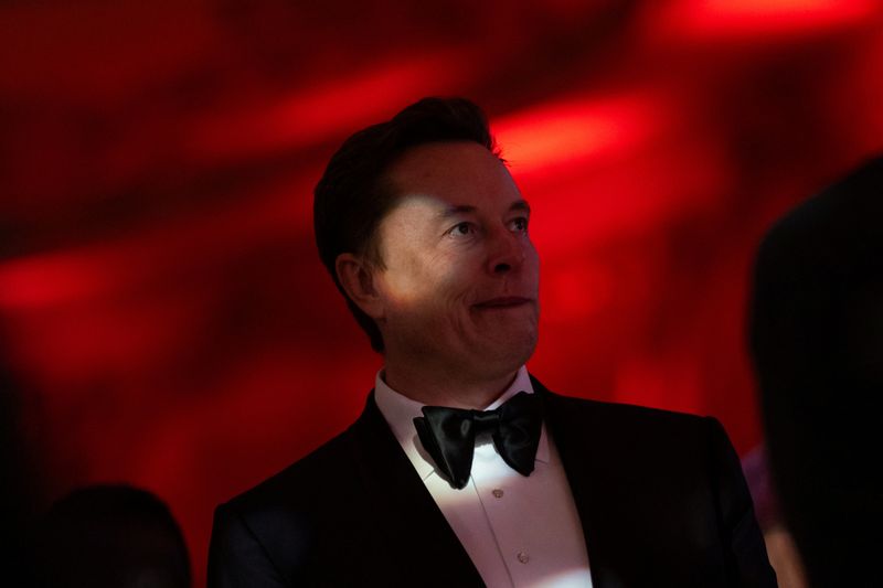 &copy; Reuters. FILE PHOTO: Elon Musk attends the America First Policy Institute (AFPI) gala at Mar-A-Lago in Palm Beach, Florida, U.S., November 14, 2024. REUTERS/Carlos Barria/File Photo