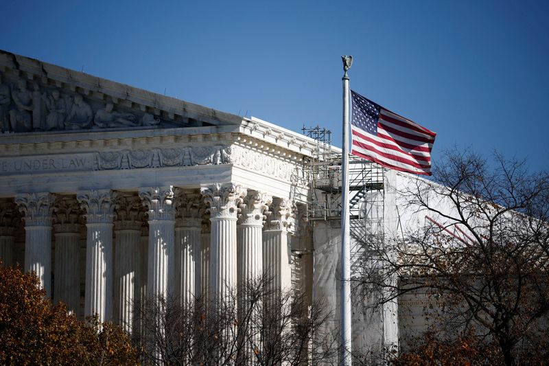 &copy; Reuters. FILE PHOTO: A view of the U.S. Supreme Court in Washington, D.C., U.S., December 2, 2024. REUTERS/Benoit Tessier/File Photo