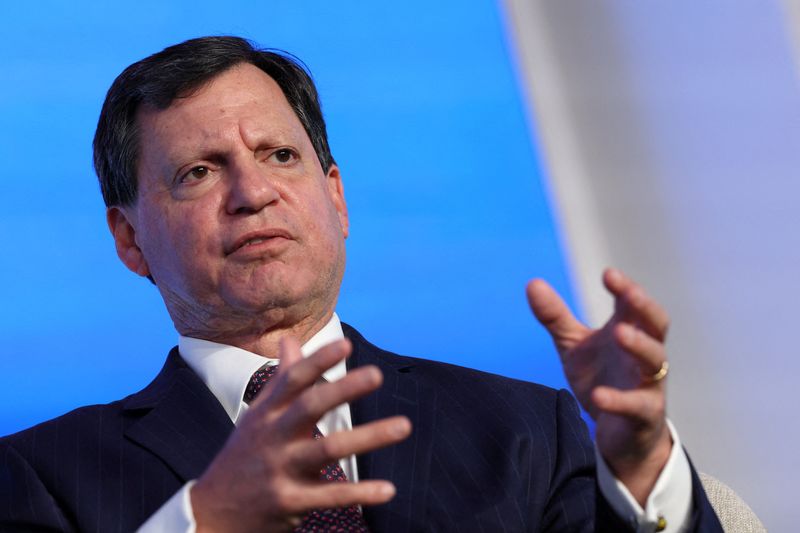 &copy; Reuters. FILE PHOTO: Frank Bisignano, president, chairman and CEO of Fiserv , speaks during The Clearing House Annual Conference in New York City, U.S. November 12, 2024. REUTERS/Brendan McDermid/File Photo