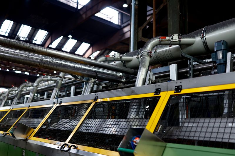 © Reuters. FILE PHOTO: A view shows a steel production plant in Georgsmarienhuette, Germany, September 19, 2024. REUTERS/Leon Kuegeler/File Photo