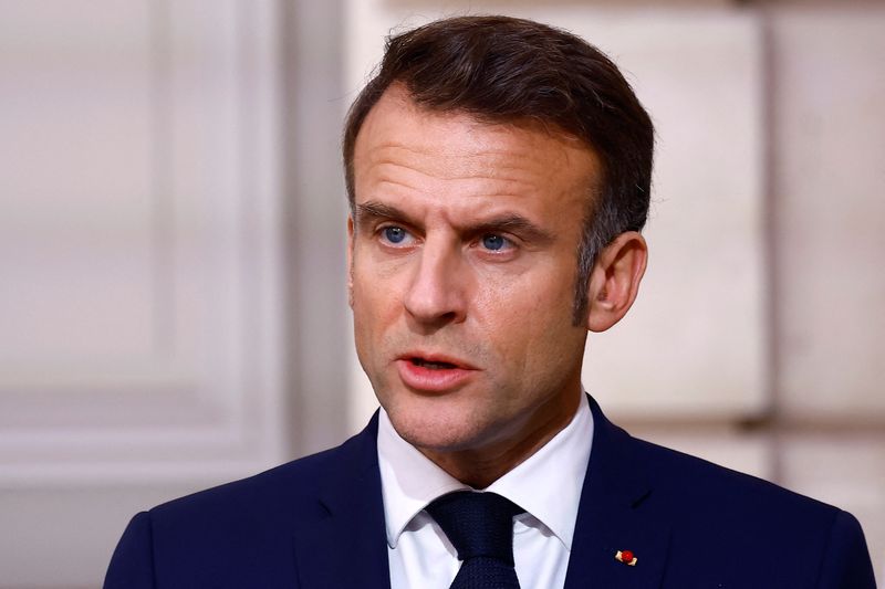 &copy; Reuters. Il presidente francese Emmanuel Macron rilascia una dichiarazione al Palazzo dell'Eliseo a Parigi, Francia, 28 novembre 2024. REUTERS/Sarah Meyssonnier