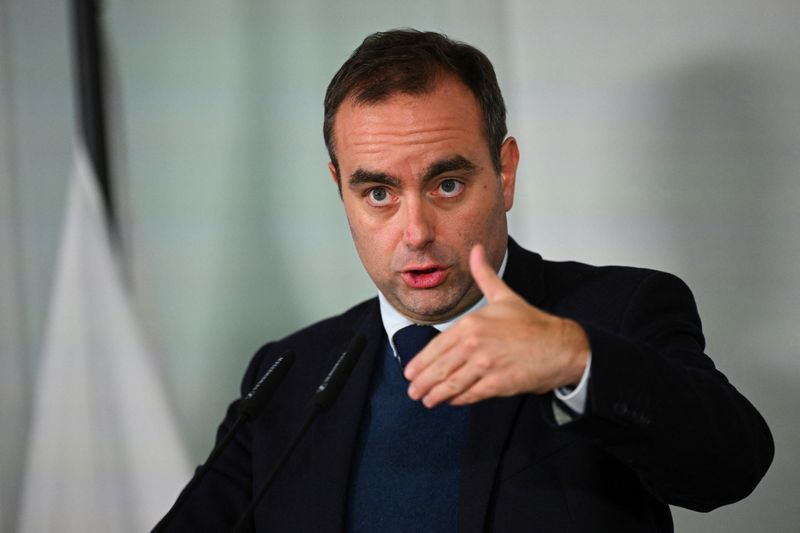 &copy; Reuters. FILE PHOTO: French Defence Minister Sebastien Lecornu attends a joint press statement after talks about strengthening security and defence in Europe, at Ministry of Defence in Berlin, Germany November 25, 2024. REUTERS/Annegret Hilse/File Photo