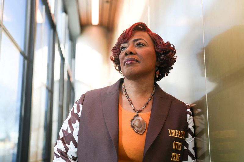 © Reuters. Rev. Dr. Bernice King, daughter of Martin Luther King Jr., poses for a portrait after speaking to reporters on the sidelines of a summit in Atlanta, Georgia, U.S., January 15, 2025.    REUTERS/Megan Varner