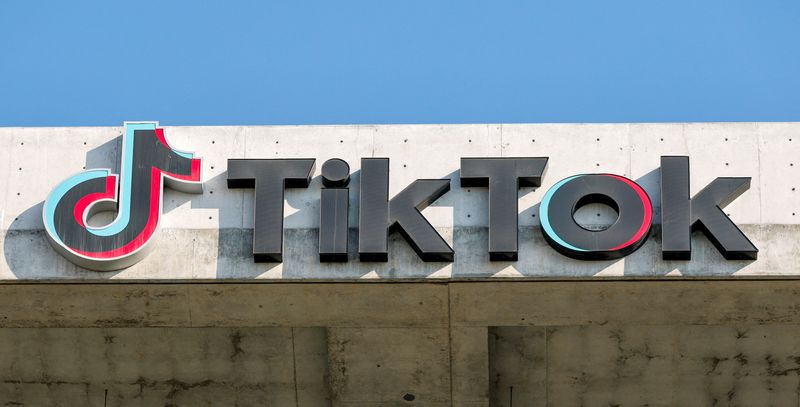 &copy; Reuters. TikTok logo is pictured on the U.S. headquarters of the social media company in Culver City, California, U.S. January 18, 2025.    REUTERS/Fred Greaves