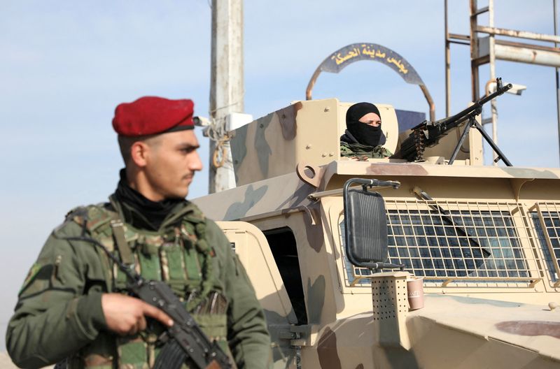 &copy; Reuters. FILE PHOTO: A member of Kurdish-led Syrian Democratic Forces (SDF) stands along a street after rebels seized the capital and ousted Syria's Bashar al-Assad, in Hasakah, Syria, December 11, 2024. REUTERS/Orhan Qereman/File Photo