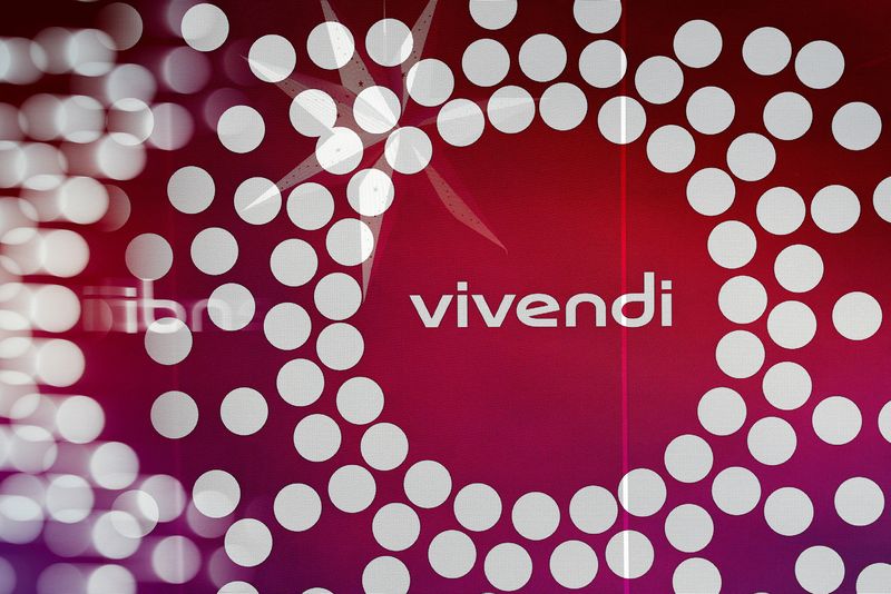 © Reuters. FILE PHOTO: The logo of French media giant Vivendi is seen in Paris, France, January 14, 2025. REUTERS/Gonzalo Fuentes/File Photo