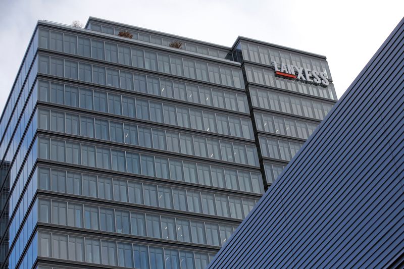 © Reuters. FILE PHOTO: The headquarters of chemicals maker Lanxess are seen in Cologne, Germany November 15, 2018. REUTERS/Wolfgang Rattay/File Photo