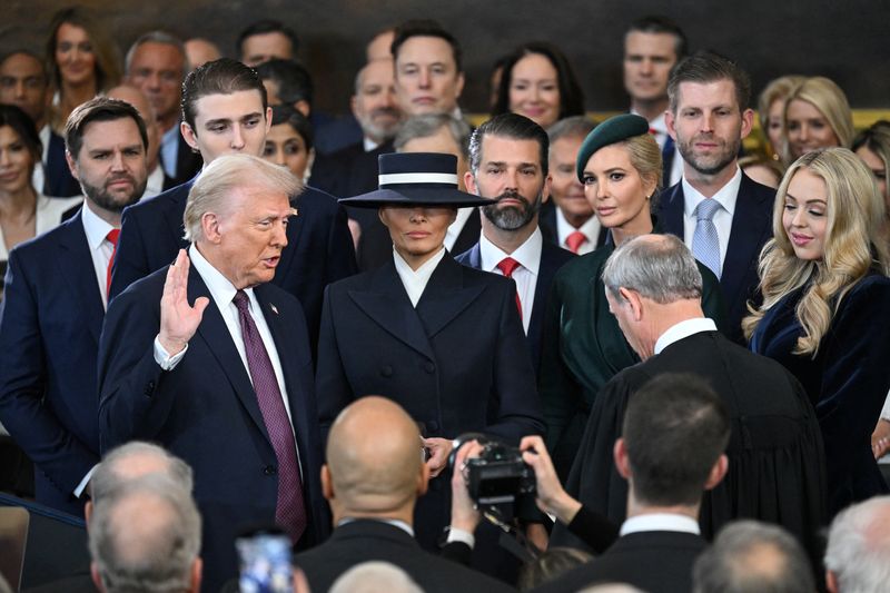 &copy; Reuters. Donald Trump toma posse como presidente dos EUAn 20/1/2025.     SAUL LOEB/Pool via REUTERS   