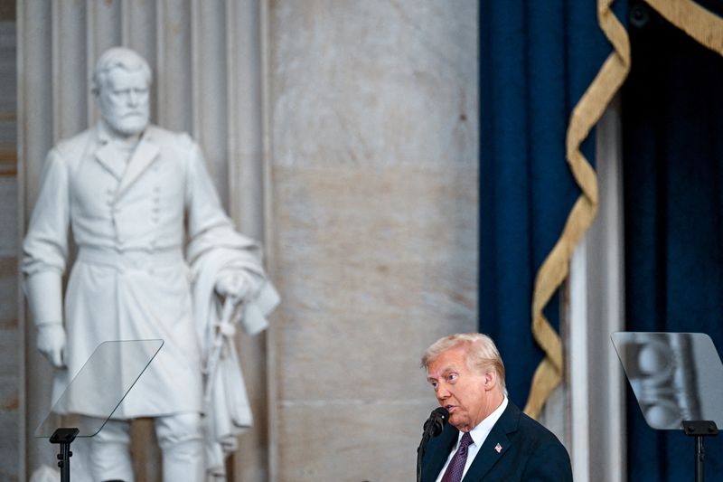 &copy; Reuters. Presidente dos EUA, Donald Trump, discursa após tomar posse em Washingtonn20/01/2025 Kenny Holston/Pool via REUTERS 